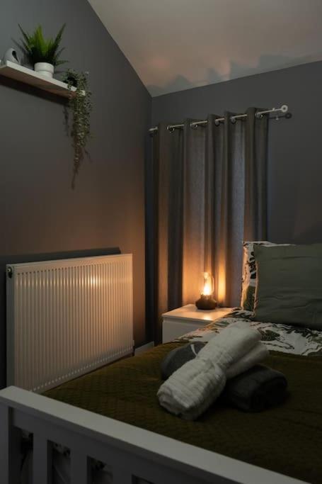 Vibrant City Centre Townhouse With Free Parking Rare Outdoor Patio Belfast Luaran gambar